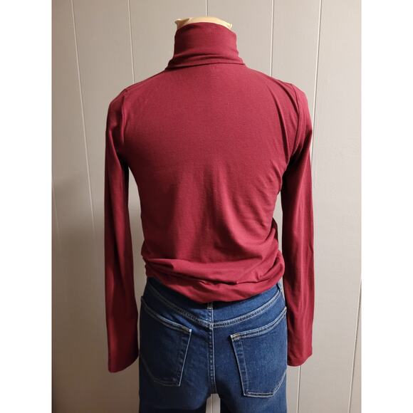 GAP - Women's Burgundy Red Cotton Turtleneck - Picture 6 of 10